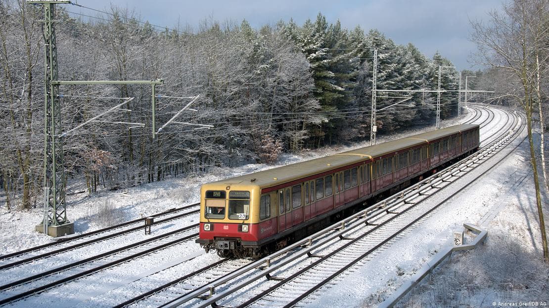Поїзд 485